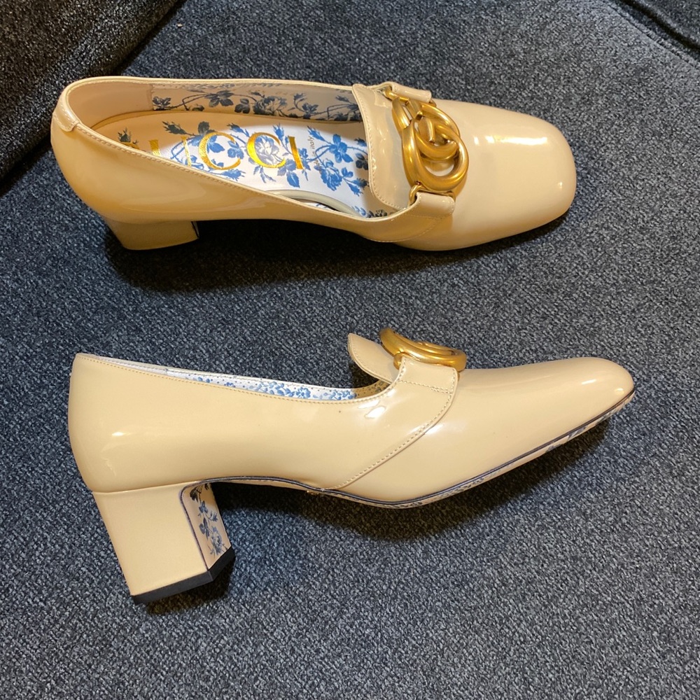 Gucci GG Marmont Patent Leather Pump size 39.5